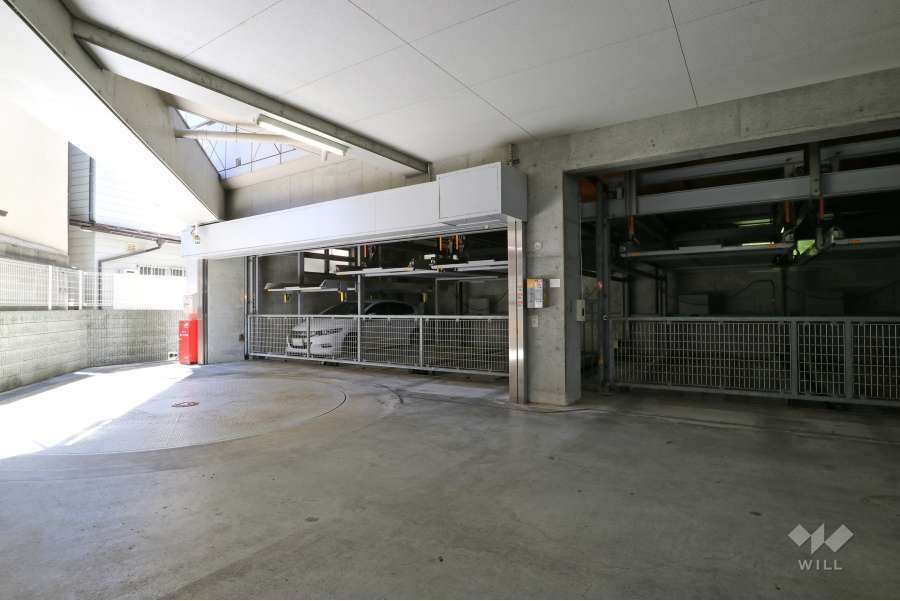 敷地内駐車場（屋内機械式）