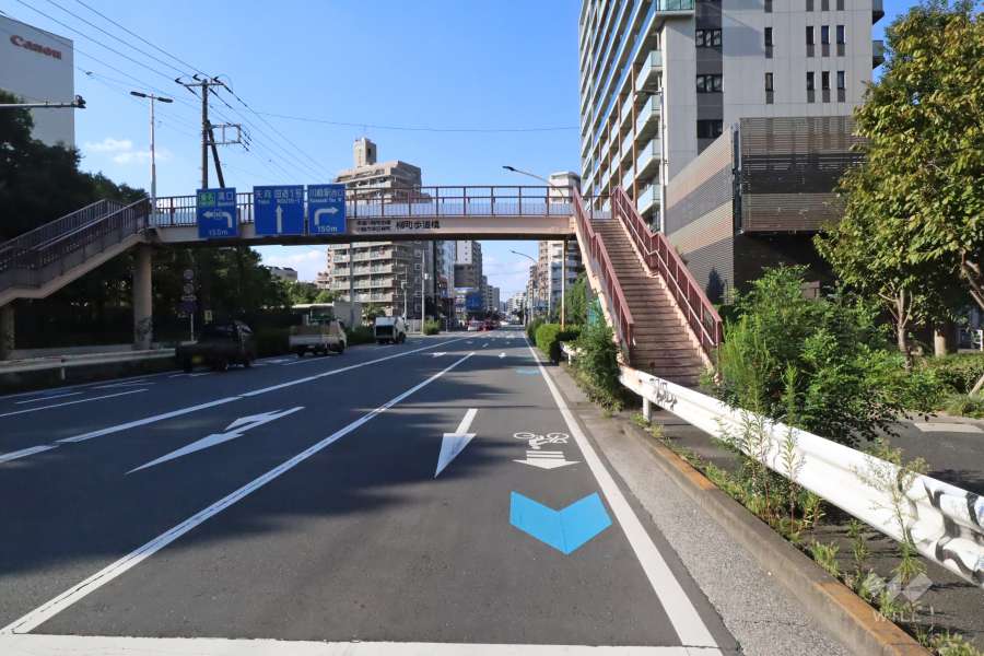 敷地南西側の前面道路