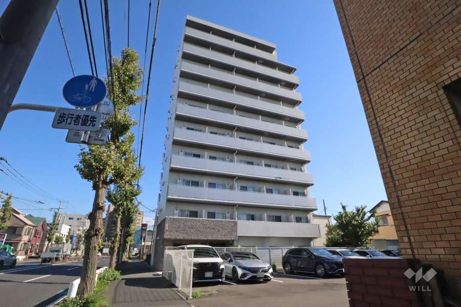 クレヴァンス川崎鹿島田の外観（北西側から）