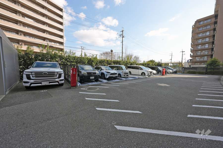 敷地内駐車場（屋外平面式）