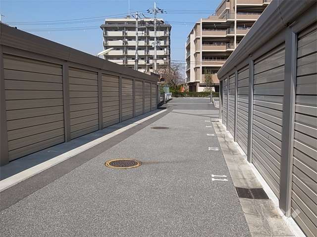 敷地内駐車場（分譲）