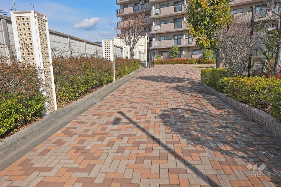 エントランスアプローチ
