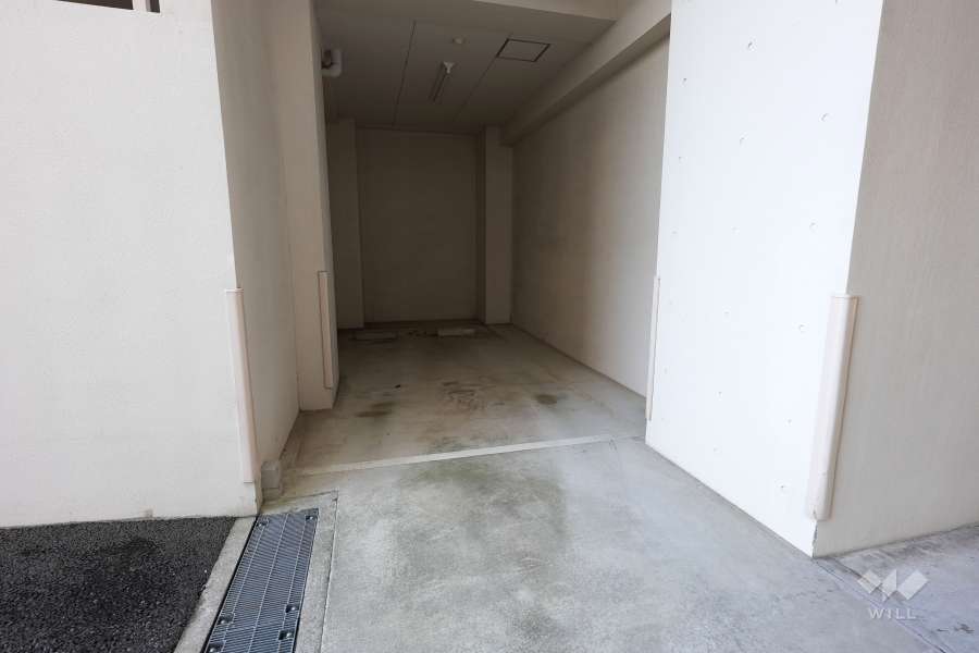 敷地内駐車場（屋内平面式）
