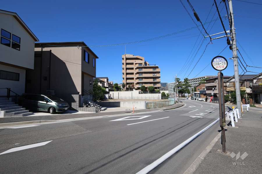 セントラル宝塚仁川の外観（南東側から）　