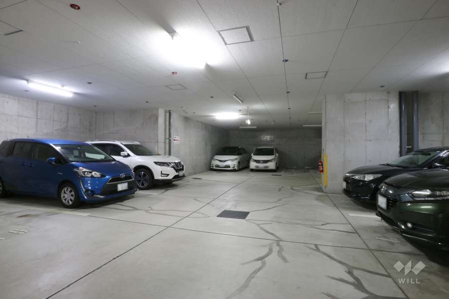 敷地内駐車場（屋内平面式）