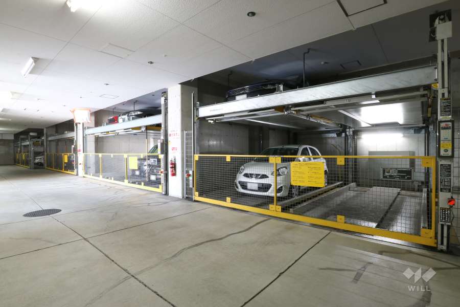 敷地内駐車場（屋内機械式）