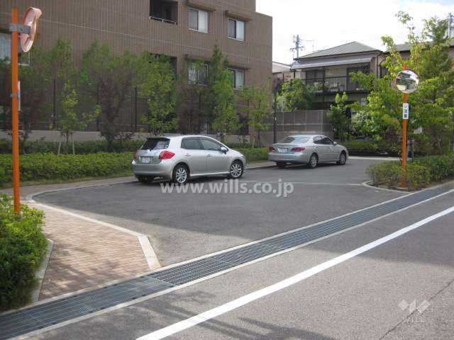 駐車場入り口