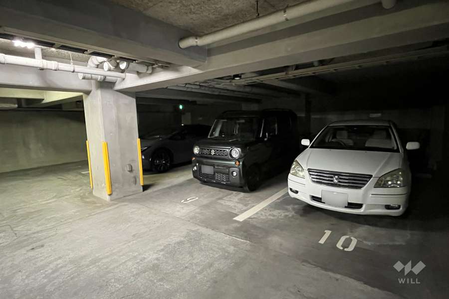 敷地内駐車場（屋内平面式）