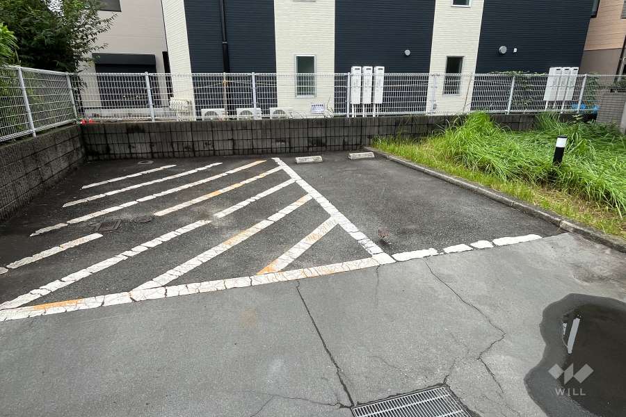 敷地内駐車場（屋外平面式）