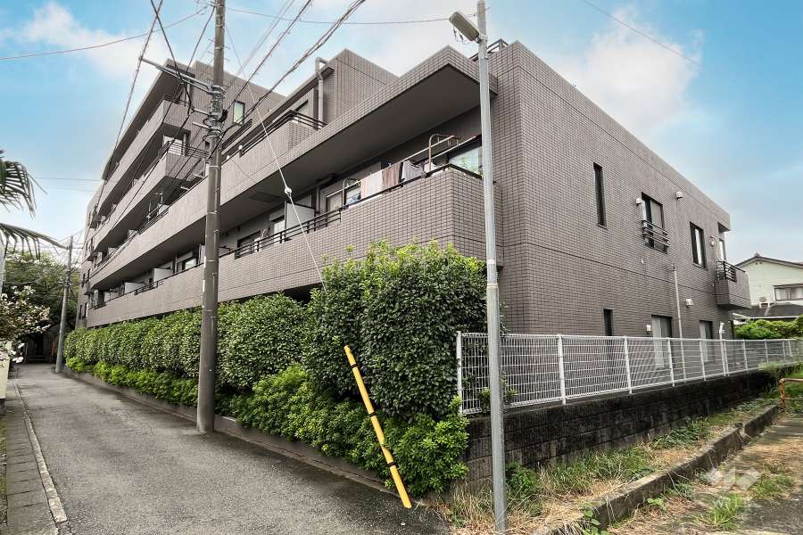 向ヶ丘遊園東ガーデンハウスの外観（北東側から）