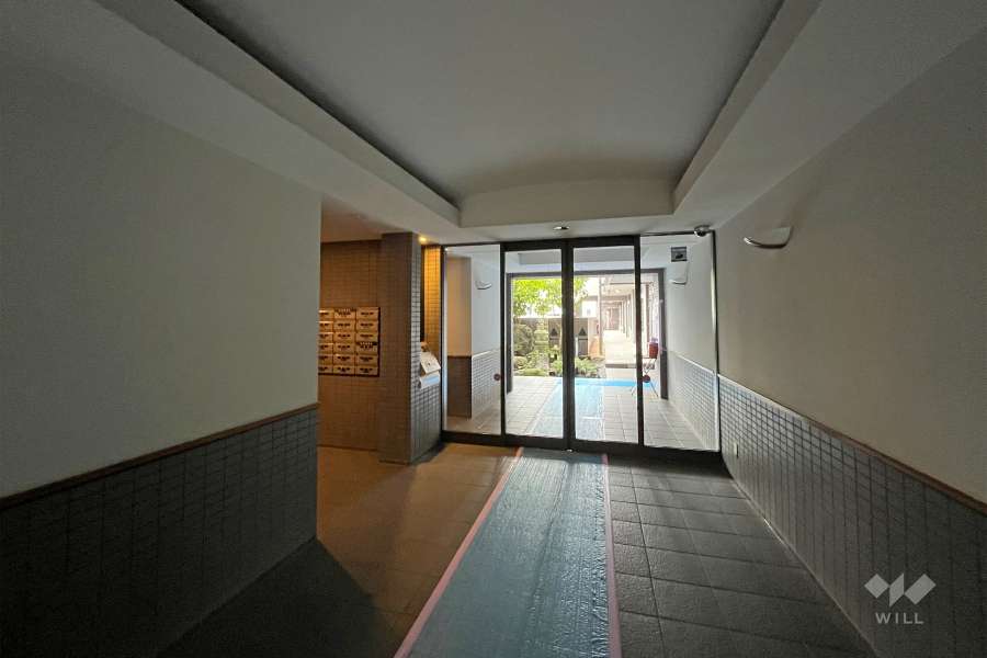 エントランスホール