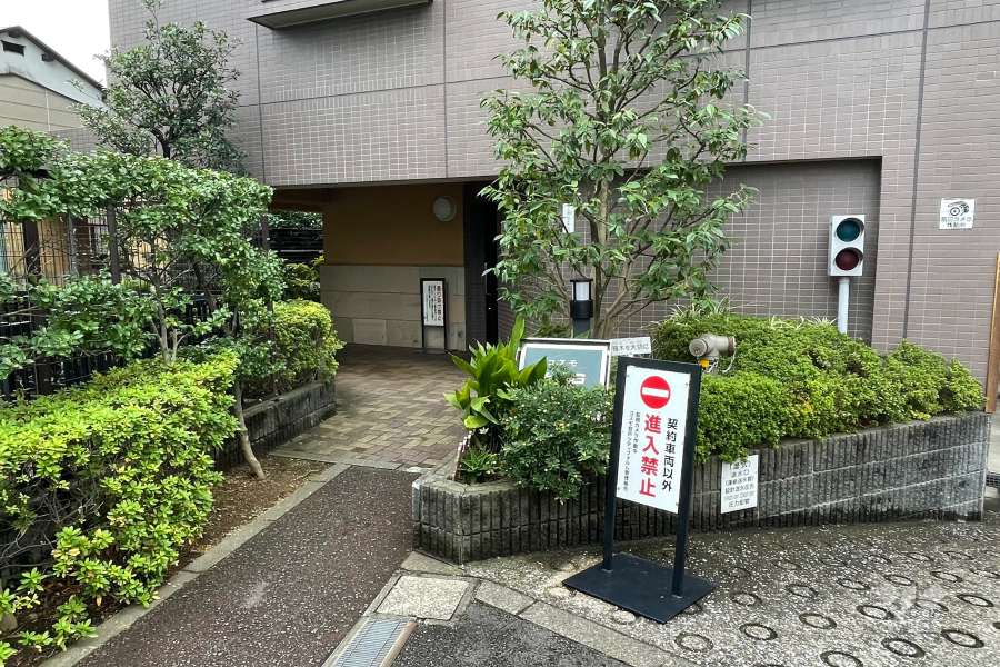 エントランスアプローチ