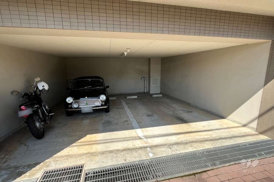 敷地内駐車場（屋内平面式）