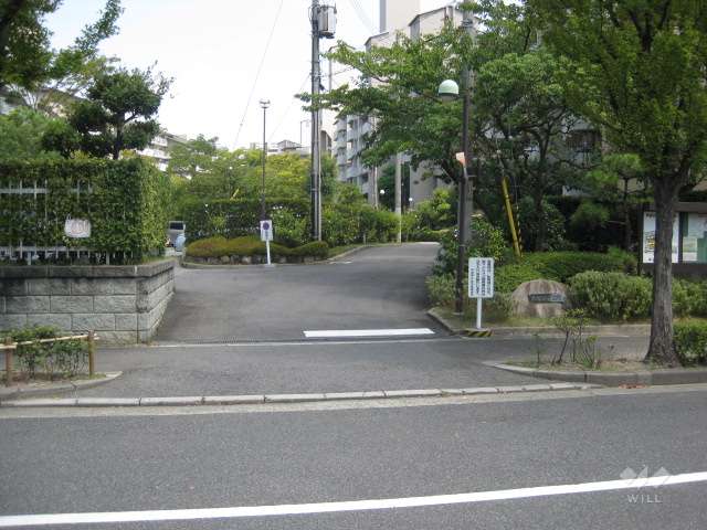 敷地入口