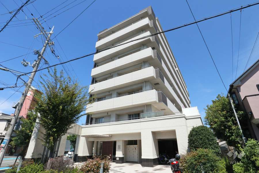 ランズ尼崎の外観（南東側から）