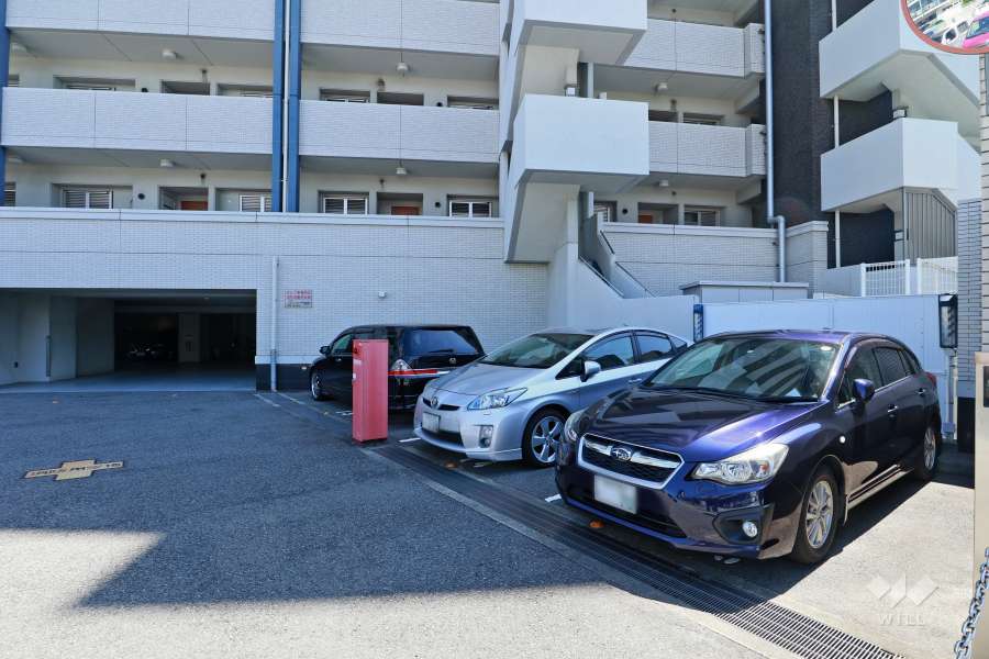 敷地内駐車場（屋外平面式）