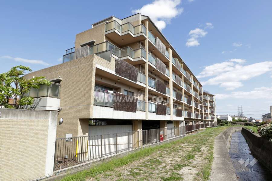 パレ宝塚中山ファインステイの外観（北西側から）