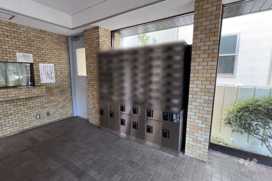 共用ポストと宅配ボックス