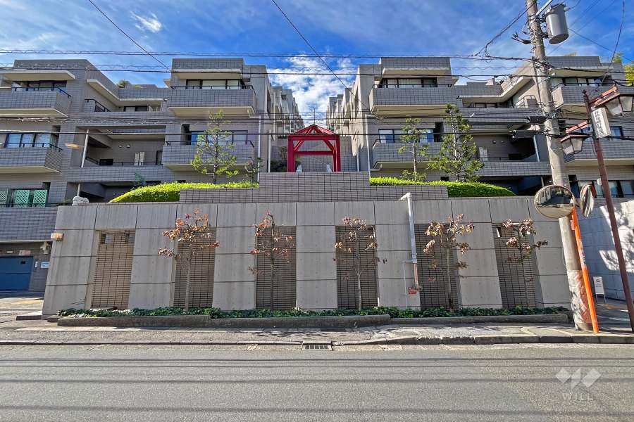 南生田アメニティホームズの外観（東側から）