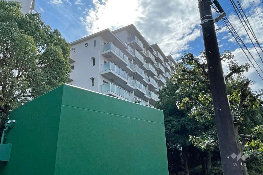 新多摩川ハイム3号棟の外観（北西側から）