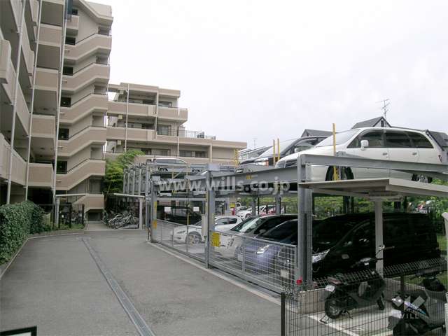 屋外機械式駐車場