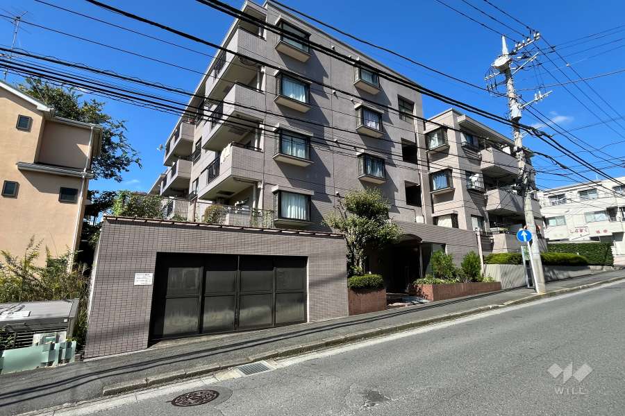 アビタシオン南生田の外観（南東側から）