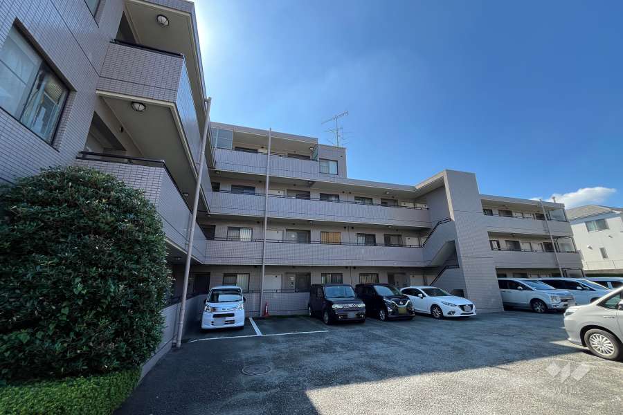 アビタシオン南生田の外観（北側から）