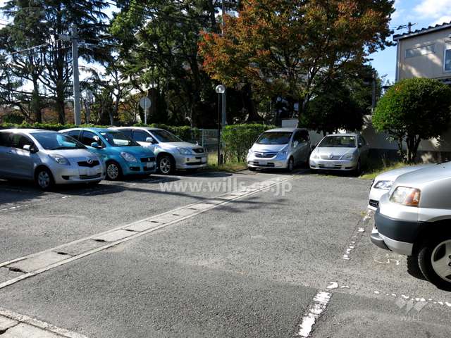 敷地内駐車場（屋外平面式）