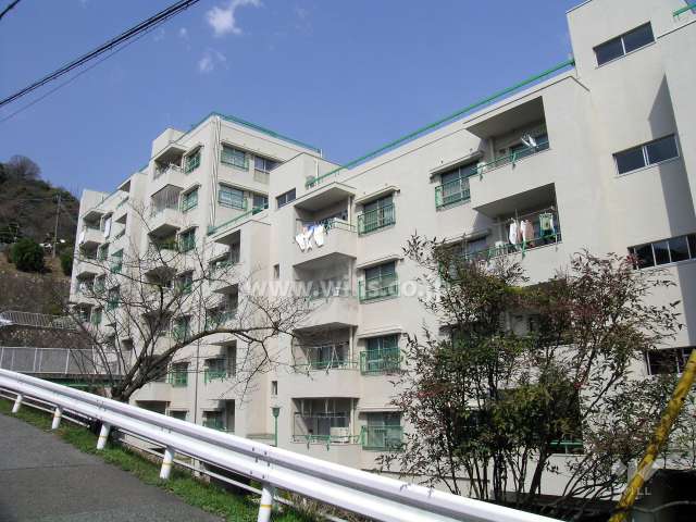 宝松苑住宅の外観（南東側から）
