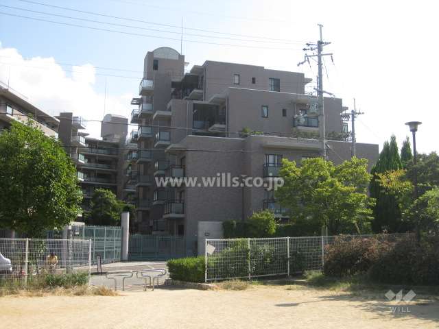 サンヴェールヒル甲陽園参番館の外観（北西側から）
