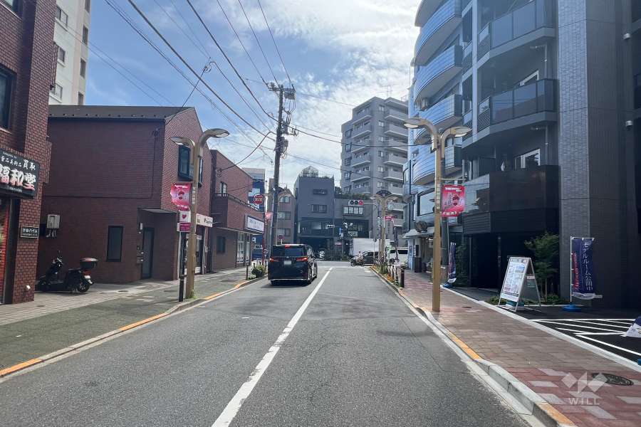 敷地南東側の前面道路