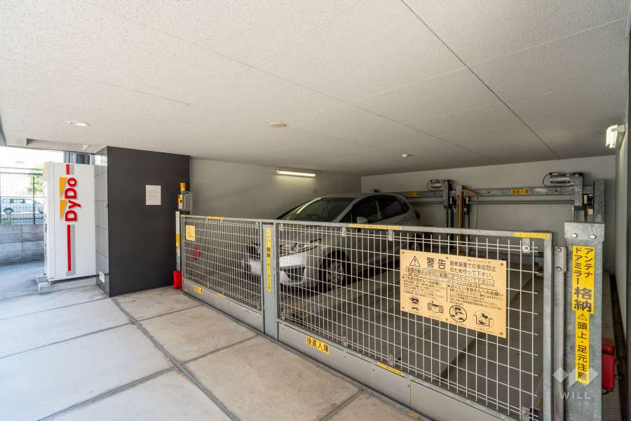敷地内駐車場（屋内機械式）　