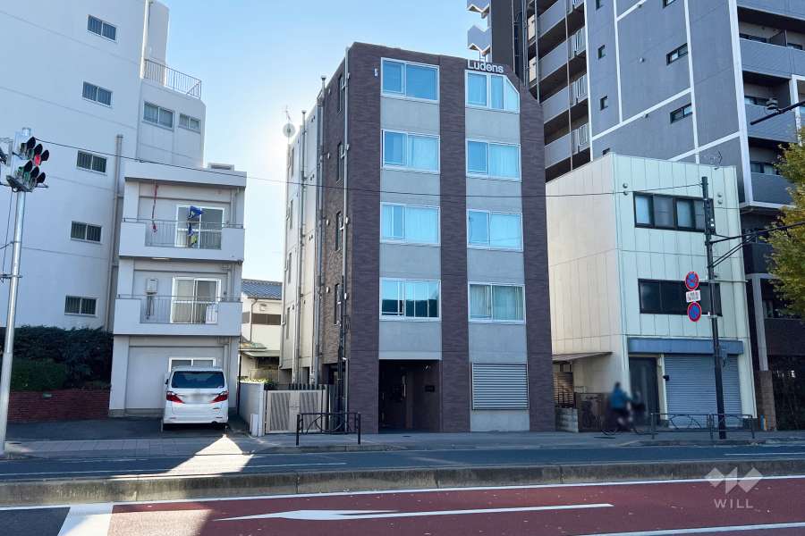 Ludens東新町の外観（北東側から）