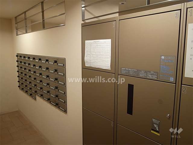 共用ポストと宅配ボックス