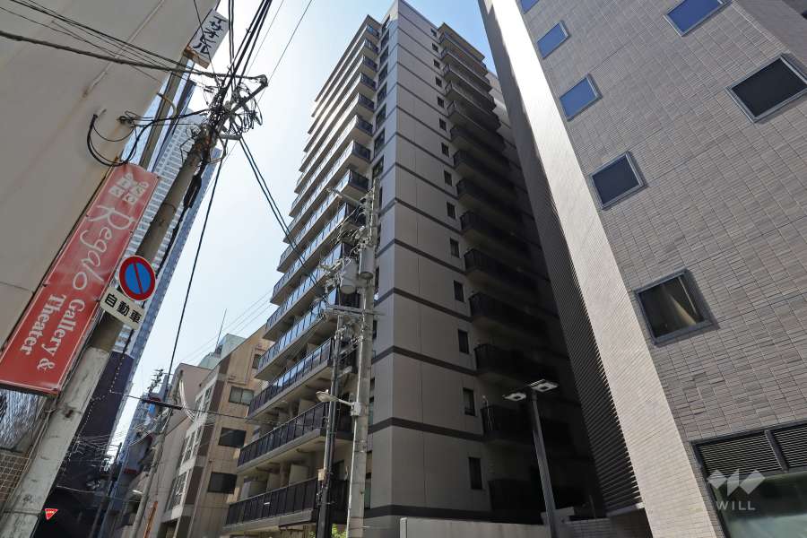 ファインレジデンス大阪本町の外観（南東側から）