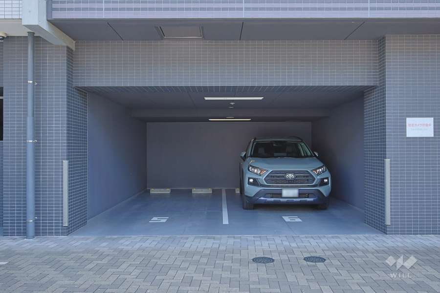 敷地内駐車場（屋内平面式）