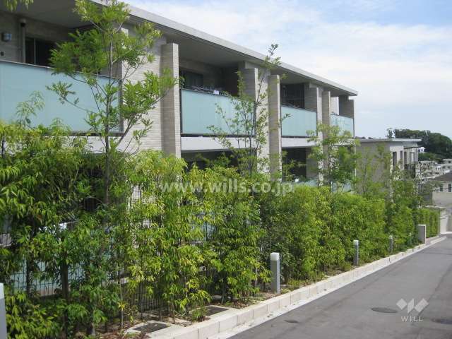 プラウド山芦屋の外観（西側から）