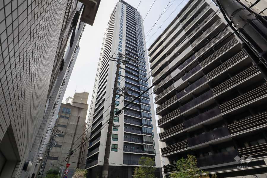 ジオタワー新町の外観（南東側から）