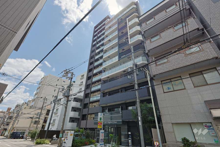 プレサンス長堀通グレイタスの外観（北西側から）