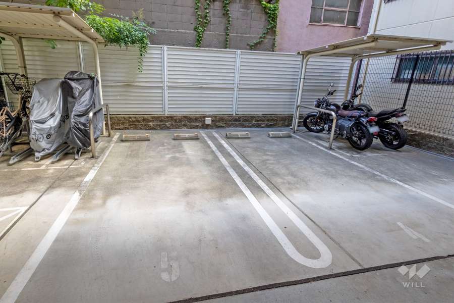 敷地内駐車場（屋外平面式）