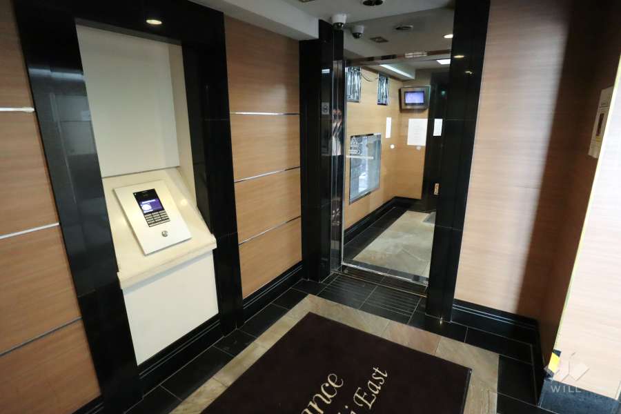 エントランスはオートロック付きです。