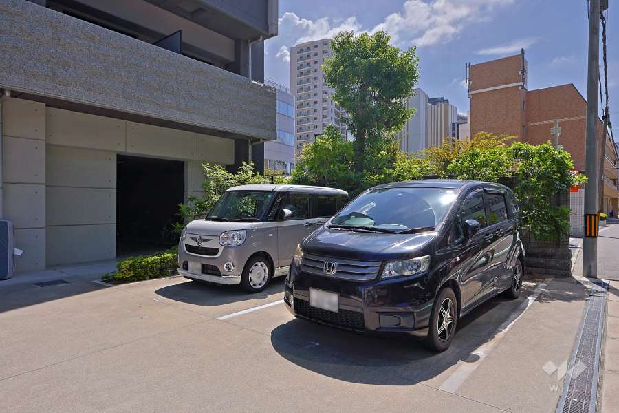 敷地内駐車場（屋外平面式）