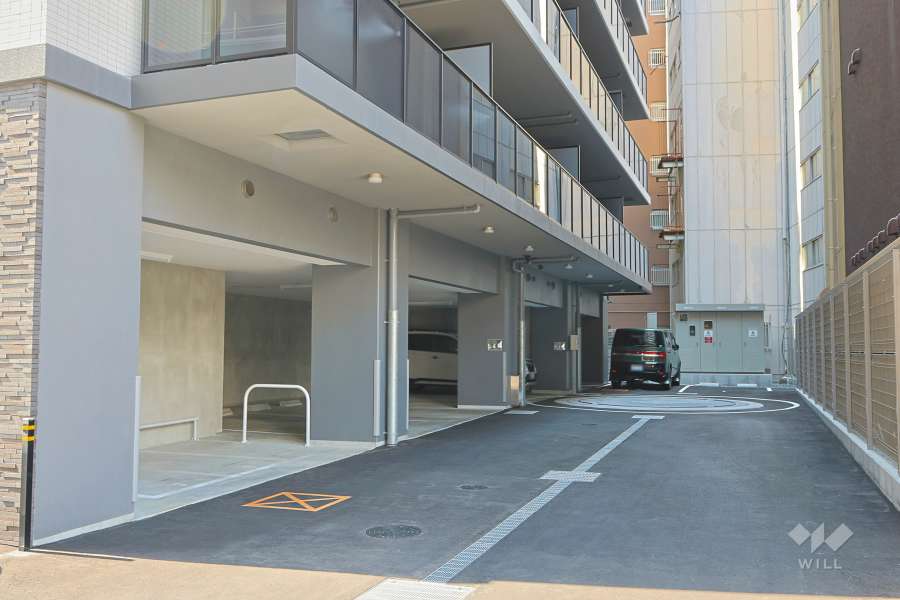 敷地内駐車場（屋内平面式と屋外平面式）