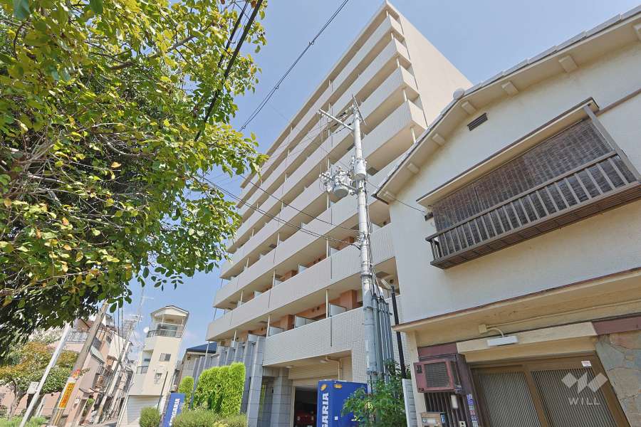 ジュネーゼグラン福島エビエの外観（南西側から）