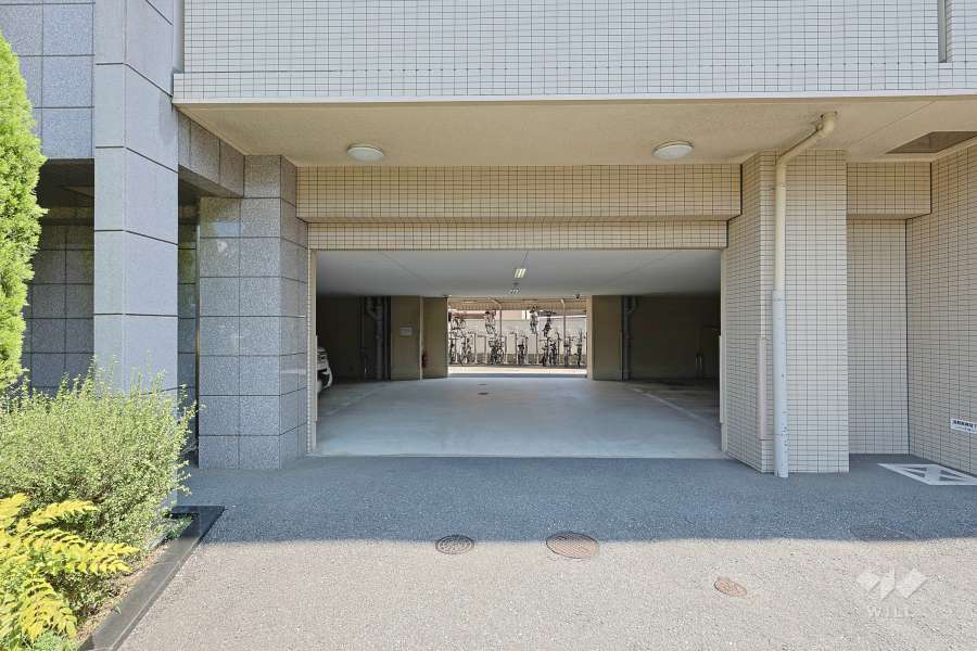 駐車場の出入り口　