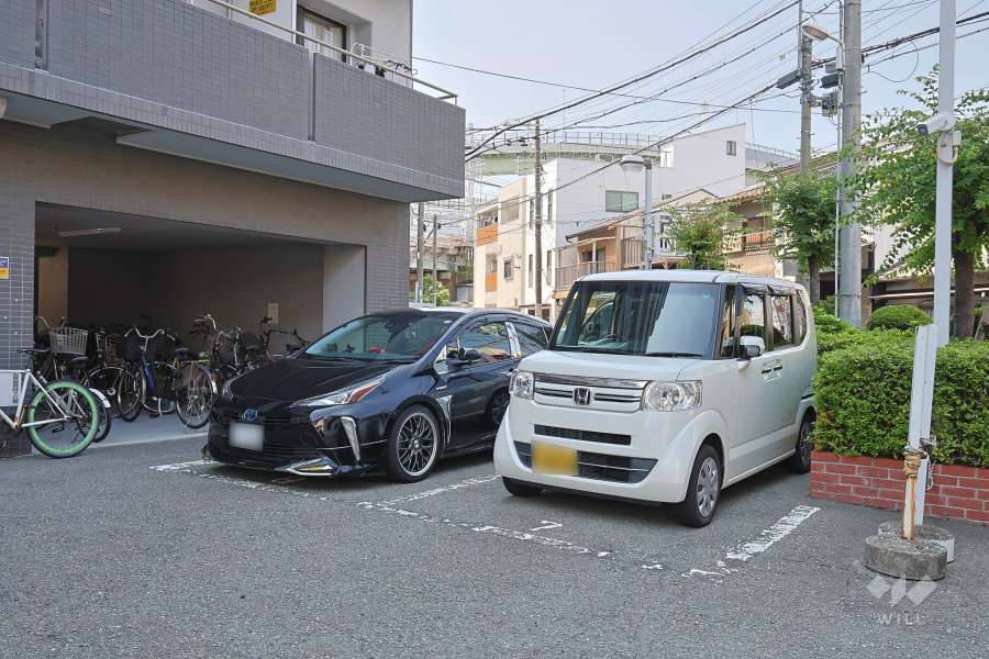 敷地内駐車場（屋内平面式）