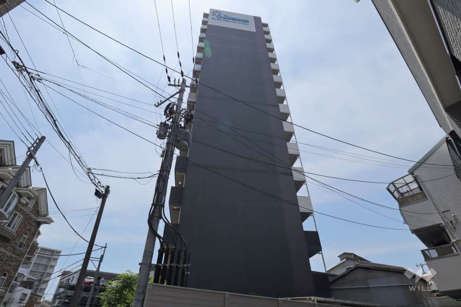 プレサンス大阪福島シエルの外観（東側から）