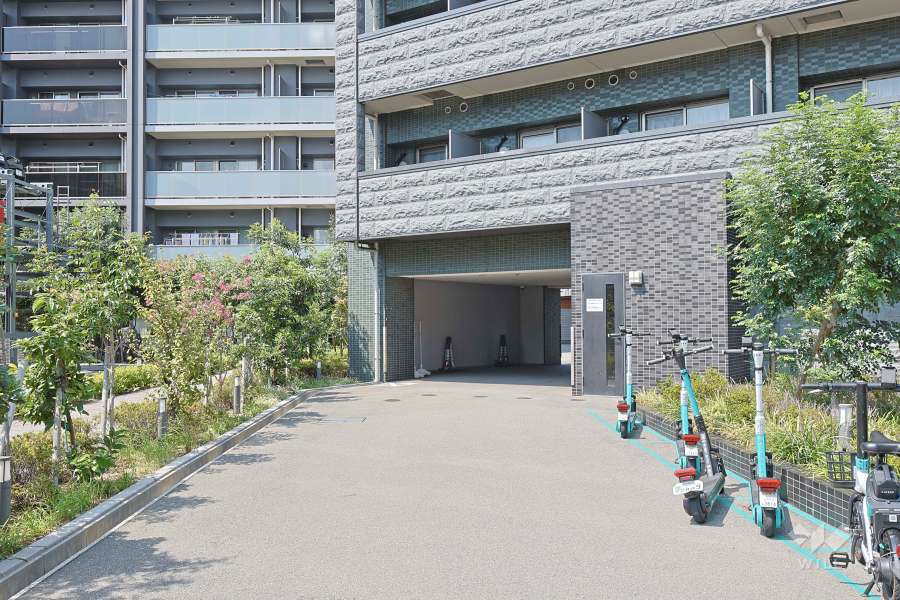 駐車場の出入り口