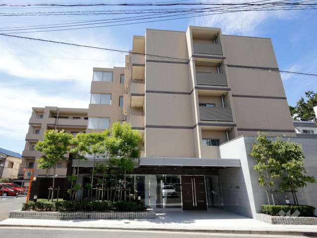 パークハウス夙川香櫨園の外観（北側から）