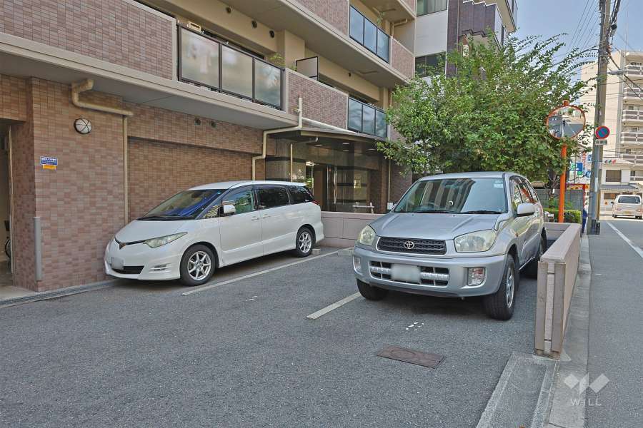 敷地内駐車場（屋外平面式）